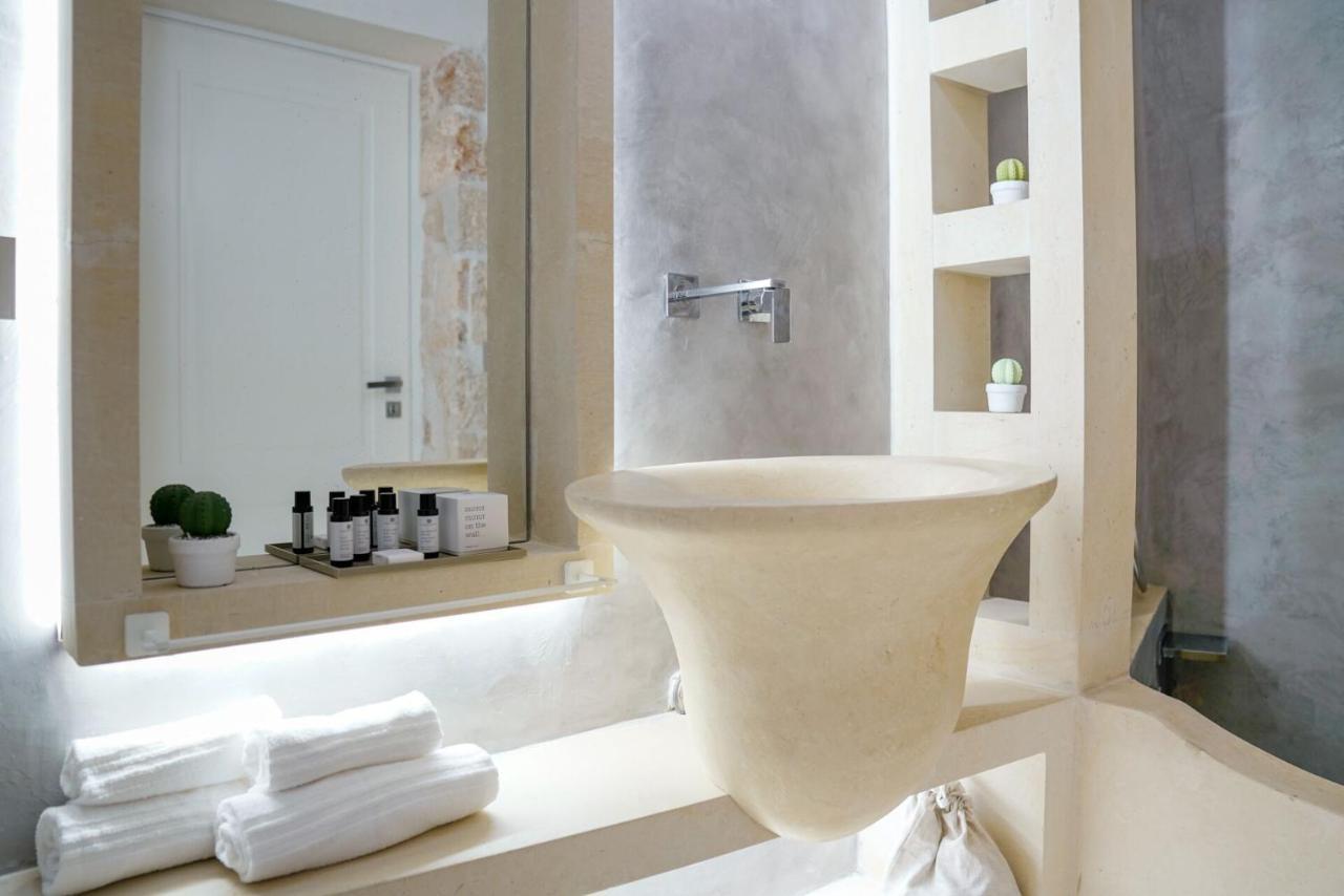 Palazzo Vico Bianco Raro Villas Homes Collection 奥斯图尼 外观 照片