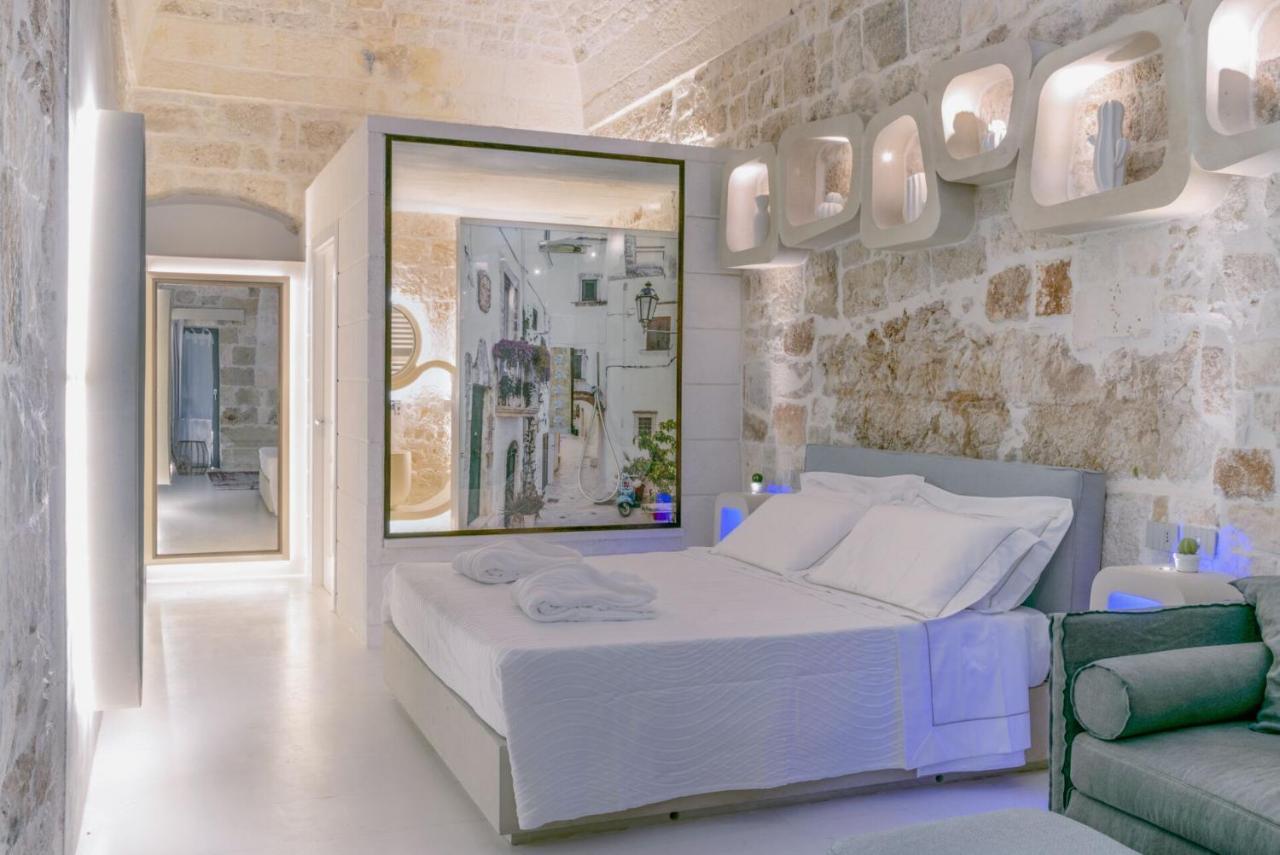 Palazzo Vico Bianco Raro Villas Homes Collection 奥斯图尼 外观 照片