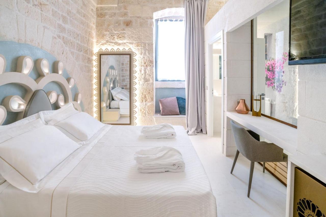 Palazzo Vico Bianco Raro Villas Homes Collection 奥斯图尼 外观 照片