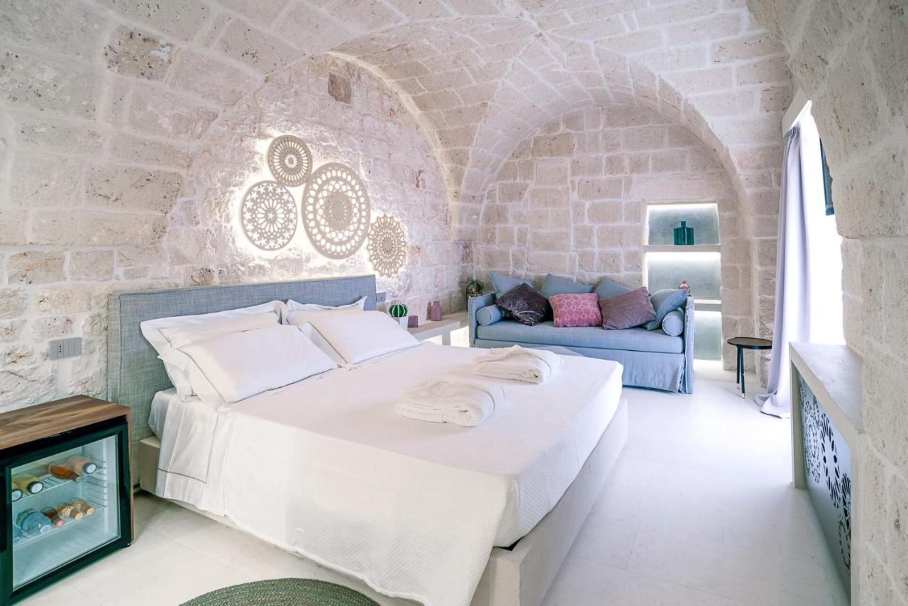 Palazzo Vico Bianco Raro Villas Homes Collection 奥斯图尼 外观 照片