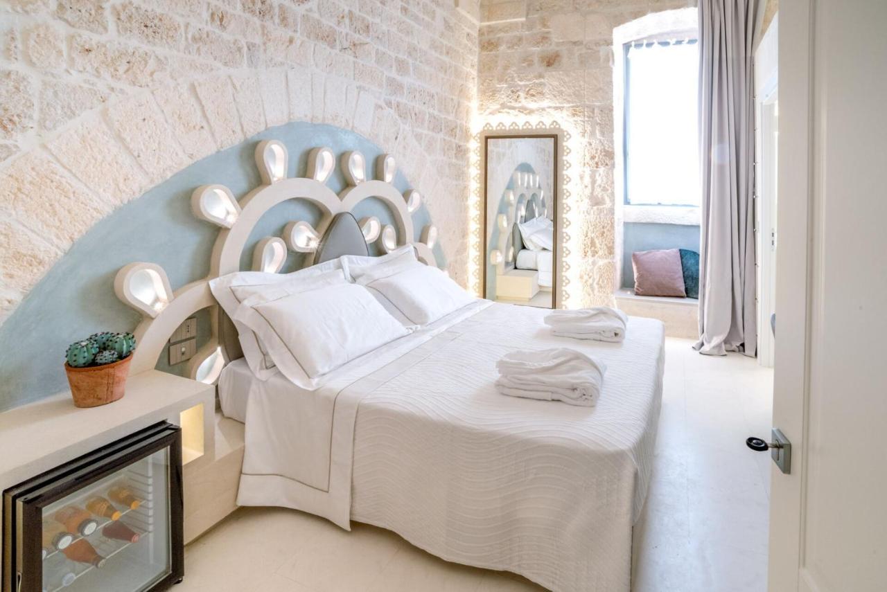 Palazzo Vico Bianco Raro Villas Homes Collection 奥斯图尼 外观 照片